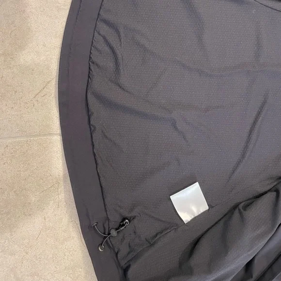 lululemon athletica Black Hooded Jacket - Picture 4 of 5